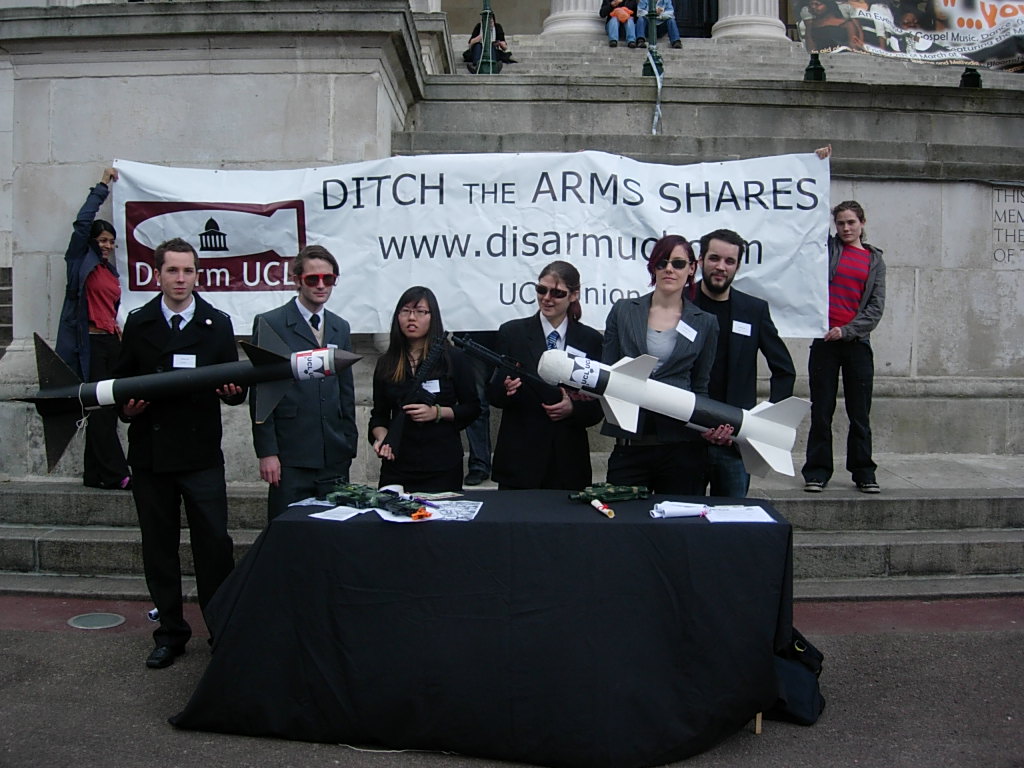 UCL students pose as arms dealers 3